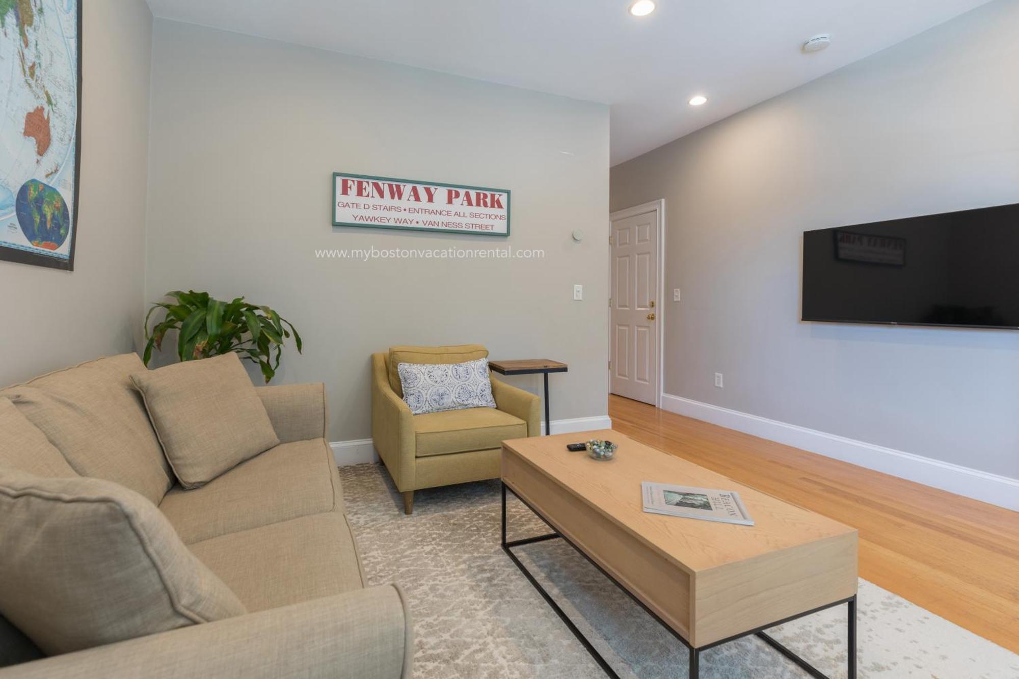 Sunny Convenient Home W/ Private Patio! Easy Walk To Everything! 波士顿 外观 照片